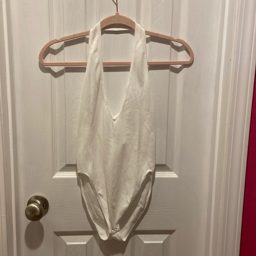 NWT Forever 21 White Ribbed Seamless Halter Bodysuit